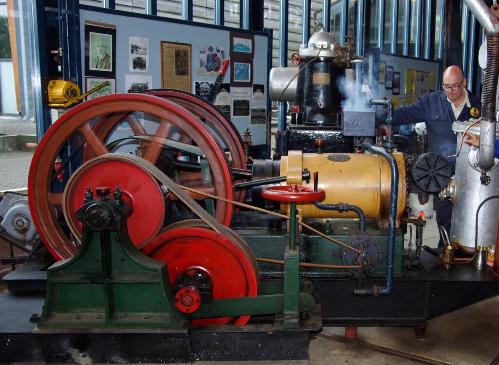 Van Rennes liggende petroleummotor, Kromhout Motorenmuseum Amsterdam  (Foto: Gert Herrebrugh) 